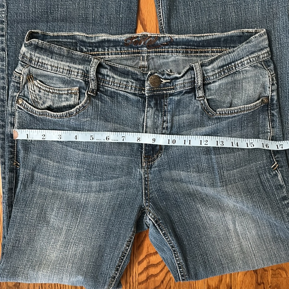 Foster Jeans - Picture 6 of 9